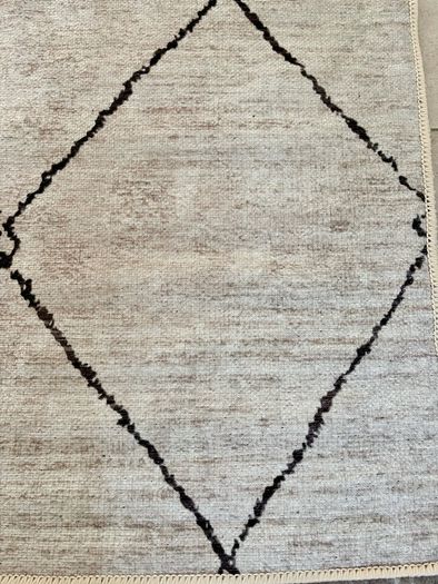 Washable Berber Trellis Rug 160 x 230cm - Brand New