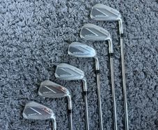 TaylorMadeStealth Steel Irons Gents RH And TaylorMadeClassic Cart Bag Black - Red