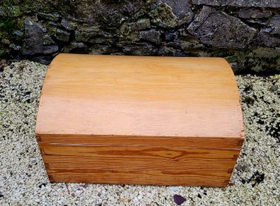 Vintage pine dome trunk