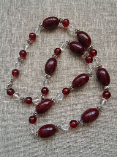 Long necklace,Jewellery,Red necklace
