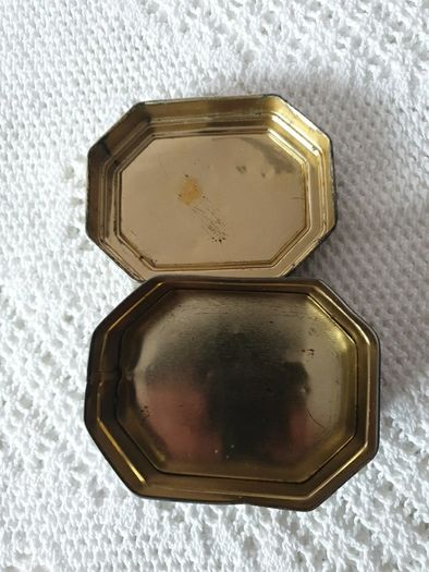 Churchill's Vintage Tin