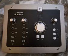 Audient ID22