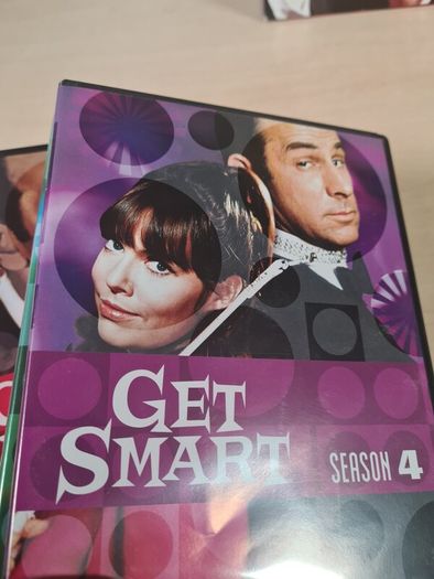 Dvd Boxset Get Smart The Complete Series 25 Discs Maxwell Smart 1970's