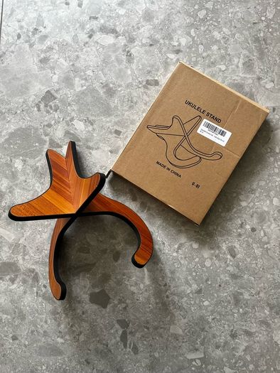 Ukulele Stand