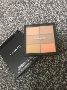 Mac Pro conceal and correct palette in dark