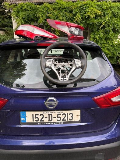 Qashqai 2014 - 2017rear lights and steering wheel