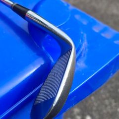 2 wedges callaway 52 and taylormade  mg 50 degree