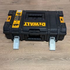 DeWalt DS150 Toolbox. Insert for a drill, impactor, battery charger and two batteries.