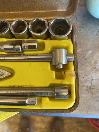 Vintage DECO 1/4" socket set