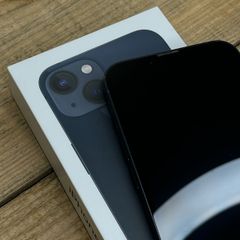 iPhone 13 256 GB in Midnight
