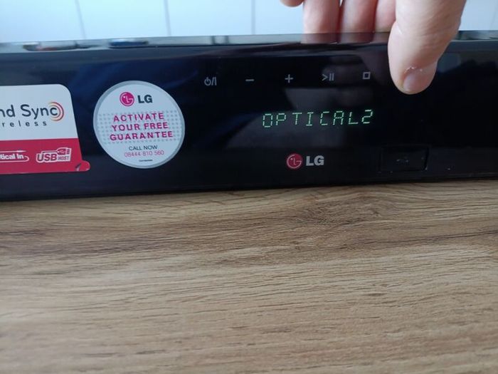 LG NB3530A Sound Bar Bluetooth Home Theater Speaker