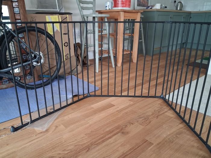 baby partition with gate