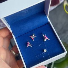 Silver earrings and pendant
