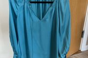 Massimo Dutti silk  blouse , close to new . Size 36 . Uk 10/12
