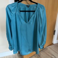 Massimo Dutti silk  blouse , close to new . Size 36 . Uk 10/12