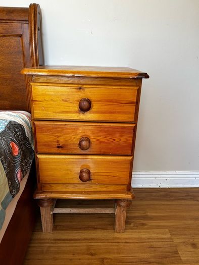 Pine wood chest drawer