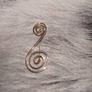 Gold toned Swirl design broach Image 3