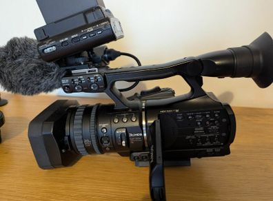 Sony HVR-V1P 1080i/1080p, 50i/25p PAL Cinema Style