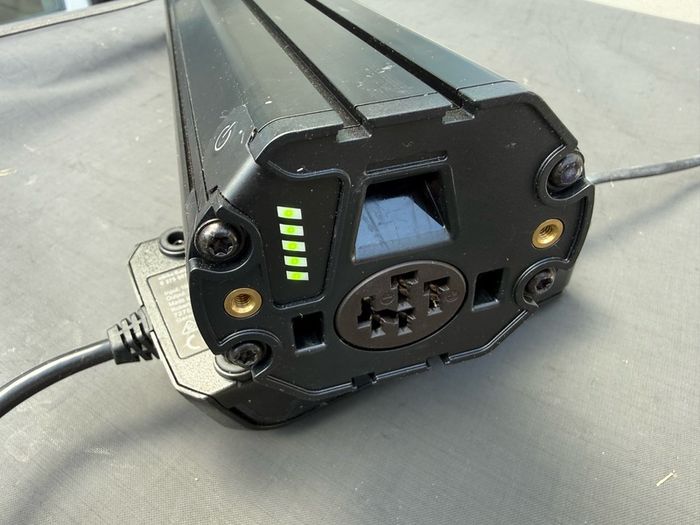 Bosch PowerTube 500 electric bike battery and charger