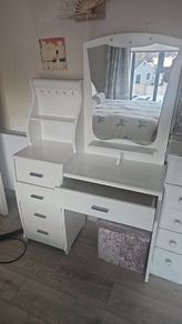 Dressing table