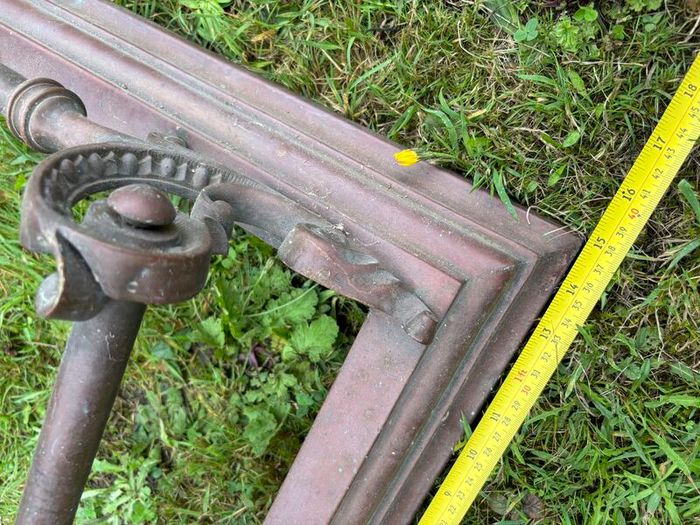 Enhance your hearth with this authentic Victorian brass fender