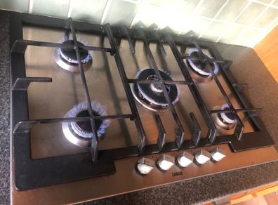 Zanussi 5 ring gas hob