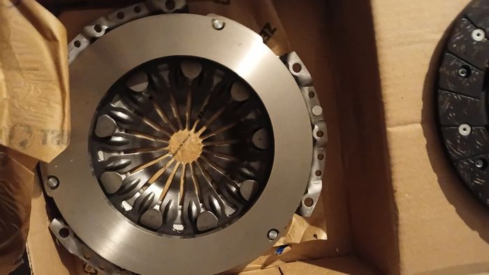 Citreon dispatch 2011 1.6hdi sachs clutch kit for sale