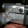 HITACHI DVD CAM - SD CAM Mini DVD RAM Recording. 16x optical zoom, 240x digital Image 7