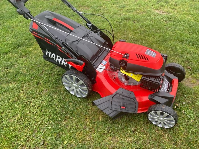 Harry Lawnmower