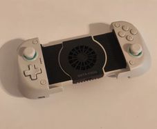 Data Frog X3 Mobile Gamepad Controller with Cooling Fan White