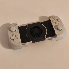 Data Frog X3 Mobile Gamepad Controller with Cooling Fan White
