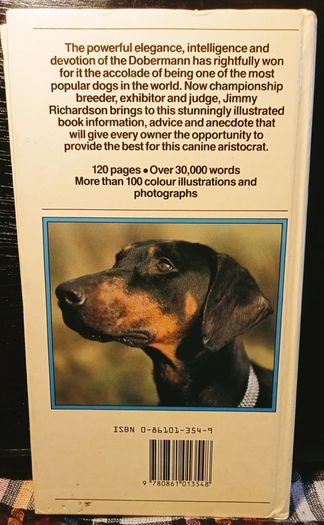 1989. A Dog Owners Guide To The Doberman.