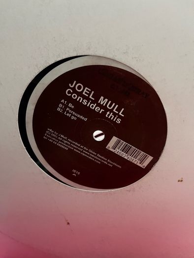 10e each Techno 12" vinyl