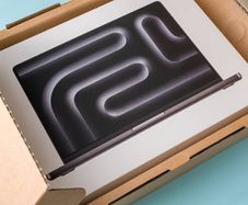 MacBook Pro M5