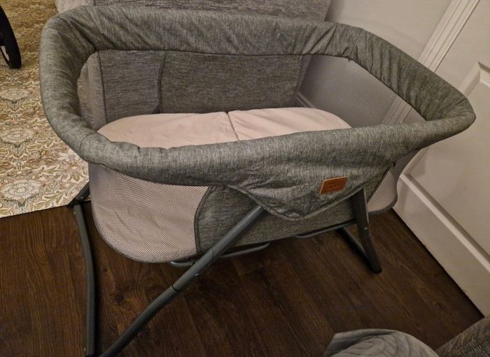 Baby Elegance Kangu foldable crib