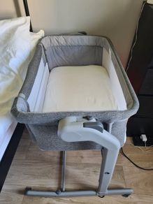 Chicco Next2Me Magic Evo Co Sleeping Crib As New