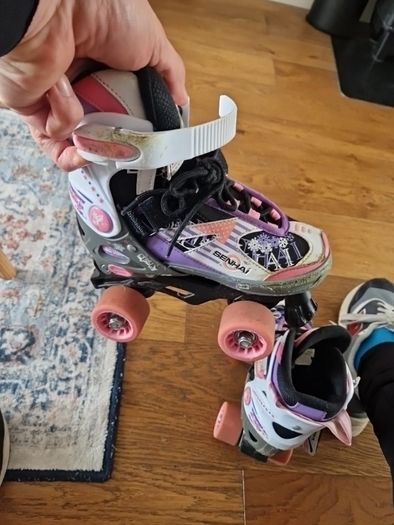 Roller skates adjustable size 1-3
