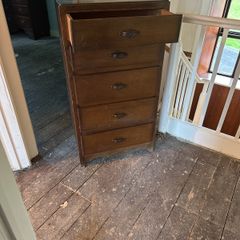 Chest of drawers