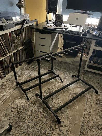 Guitar/uke/mandolin rack multi stand
