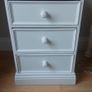 White bedroom set - 2-over-3 chest + pair of bedside lockers Image 2