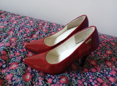Red high heel shoes - size 35