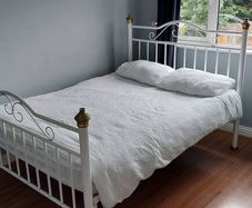 Double bed base