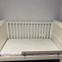 cotbed