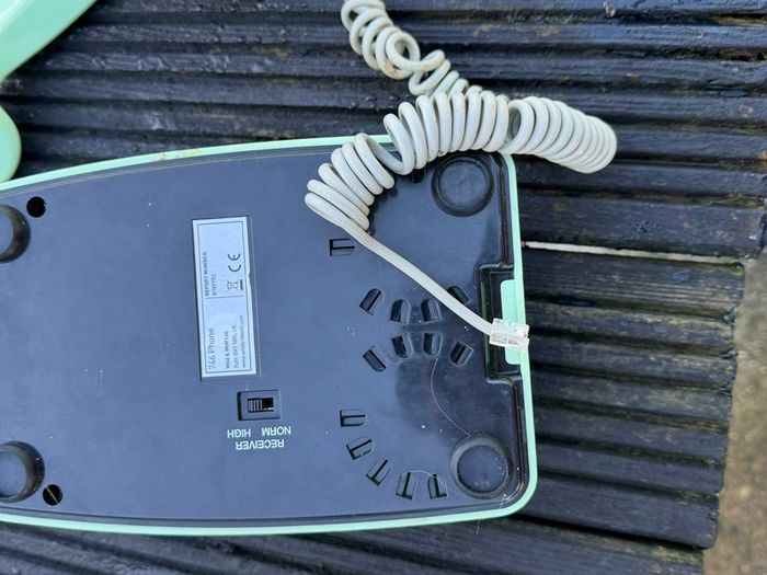 vintage collectable turquoise???? phone