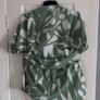 Ladies two piece suit size L Image 8