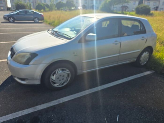 2004 Toyota Corolla