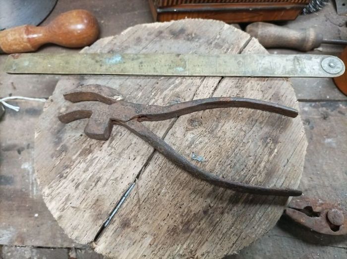 antique cobbler's  tool