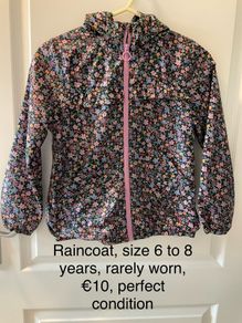 Raincoat, size 6 to 8 years