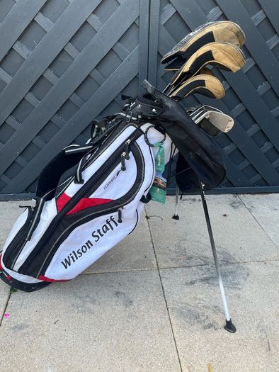 Complete Spalding Golf Club Set & Wilson Stand Bag