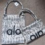 ALO yoga bag Image 2